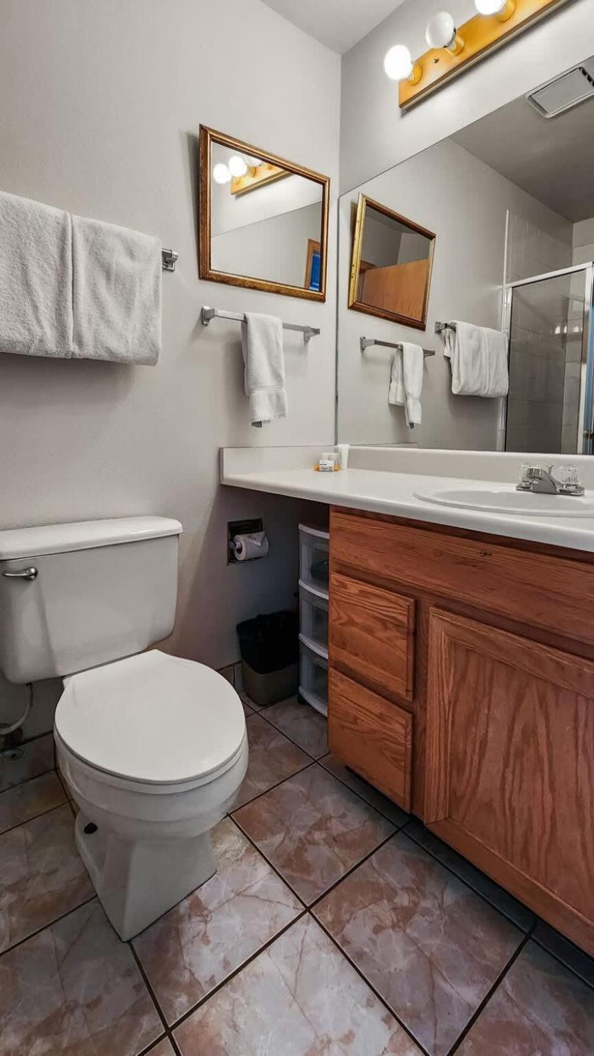 Cozy Studio With Shared Pool -3 Min To Ski Lift Брекенридж Экстерьер фото