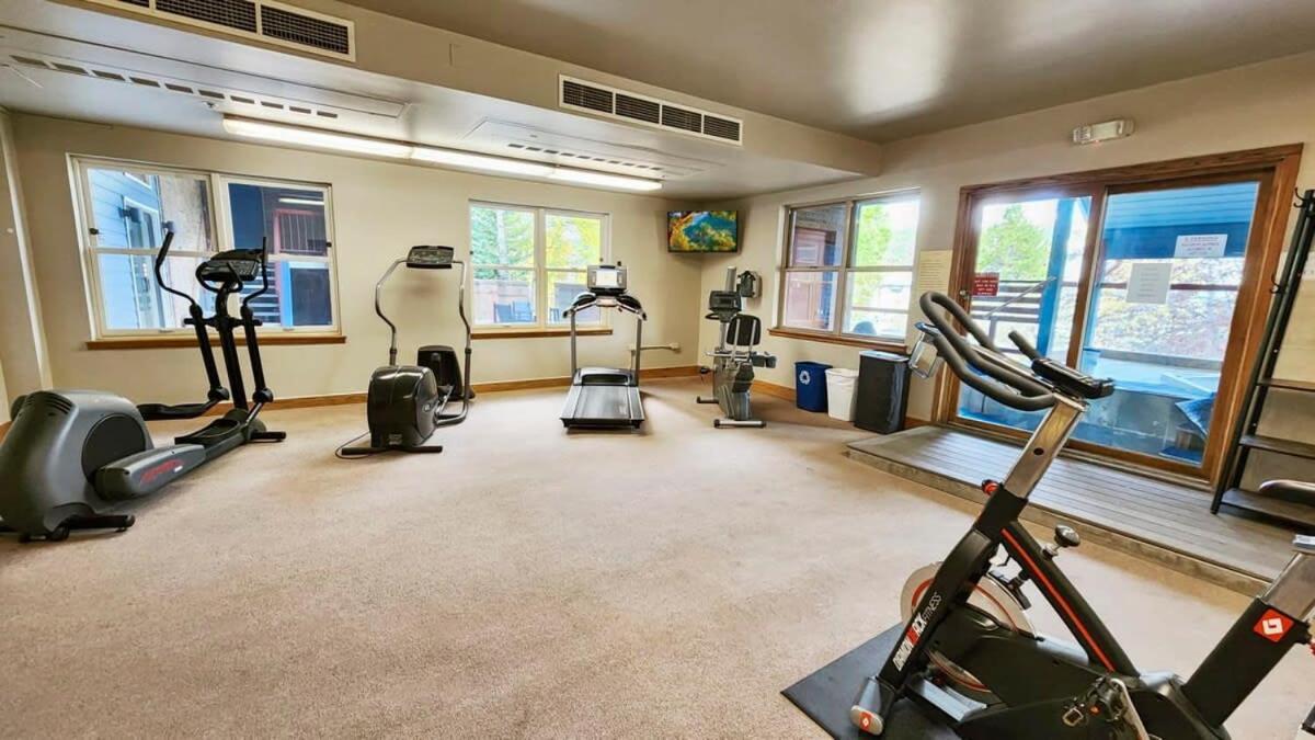 Cozy Studio With Shared Pool -3 Min To Ski Lift Брекенридж Экстерьер фото